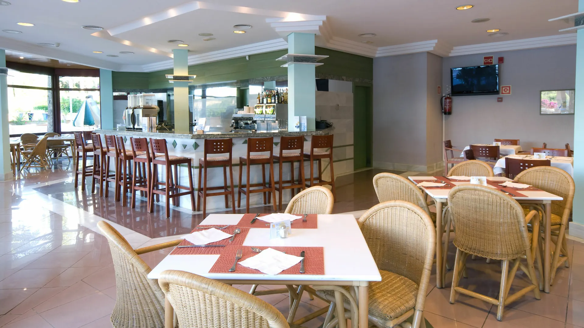 Mandisur Apartments Cala Mendia